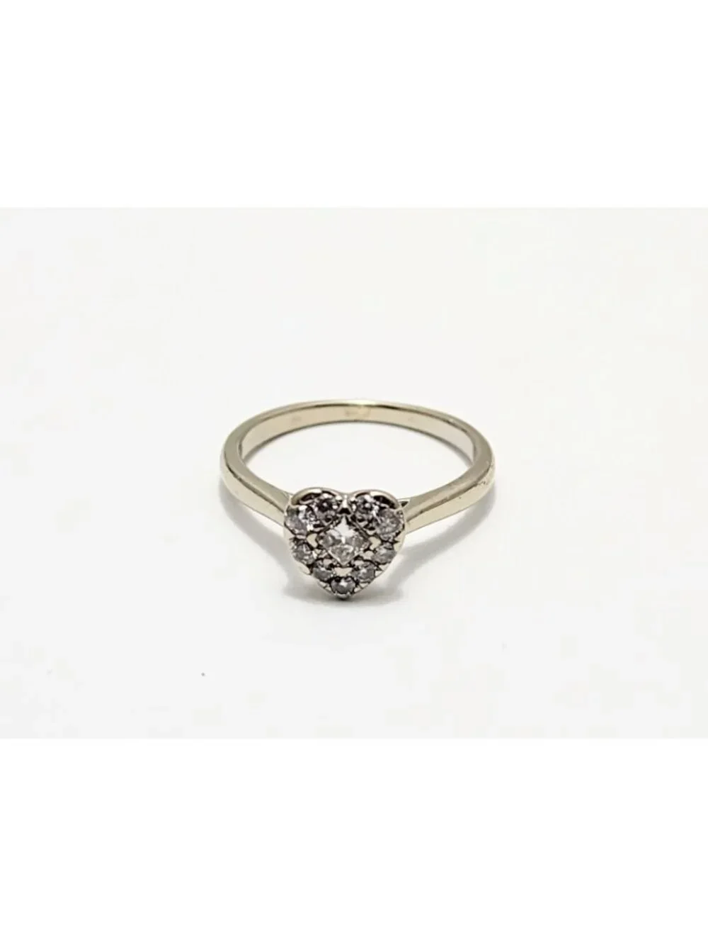 Beautiful 14K Karat Solid White Gold Designer Diamond Heart Ring - Size 6
